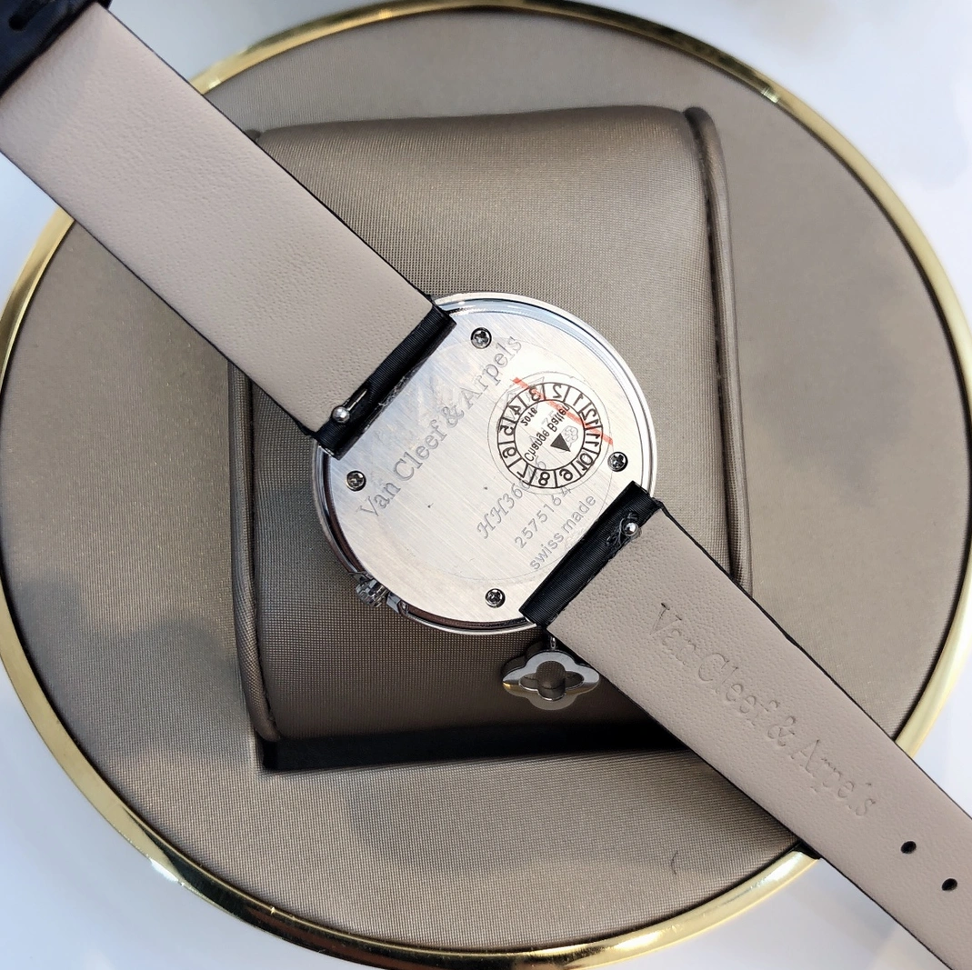 Van Cleef &Arpels AAA Quality Watches Refined 7569