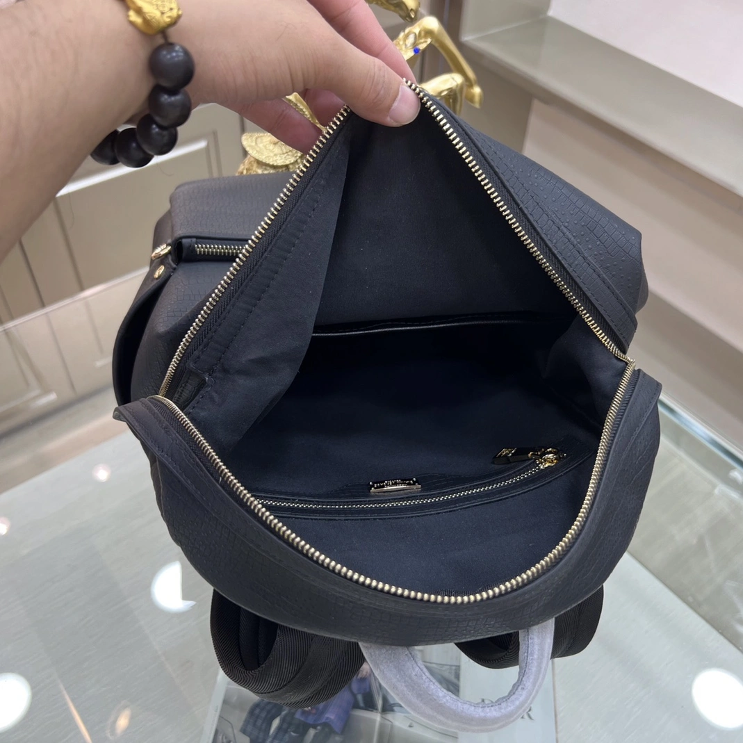 Versace AAA Man Backpacks Minimalist 4556