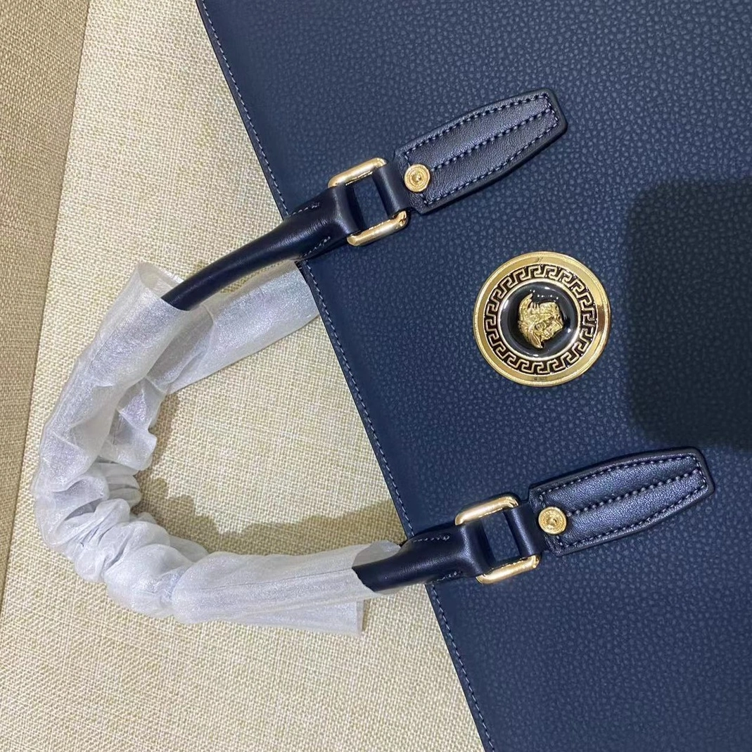 Versace AAA Man Handbags Affordable 5715