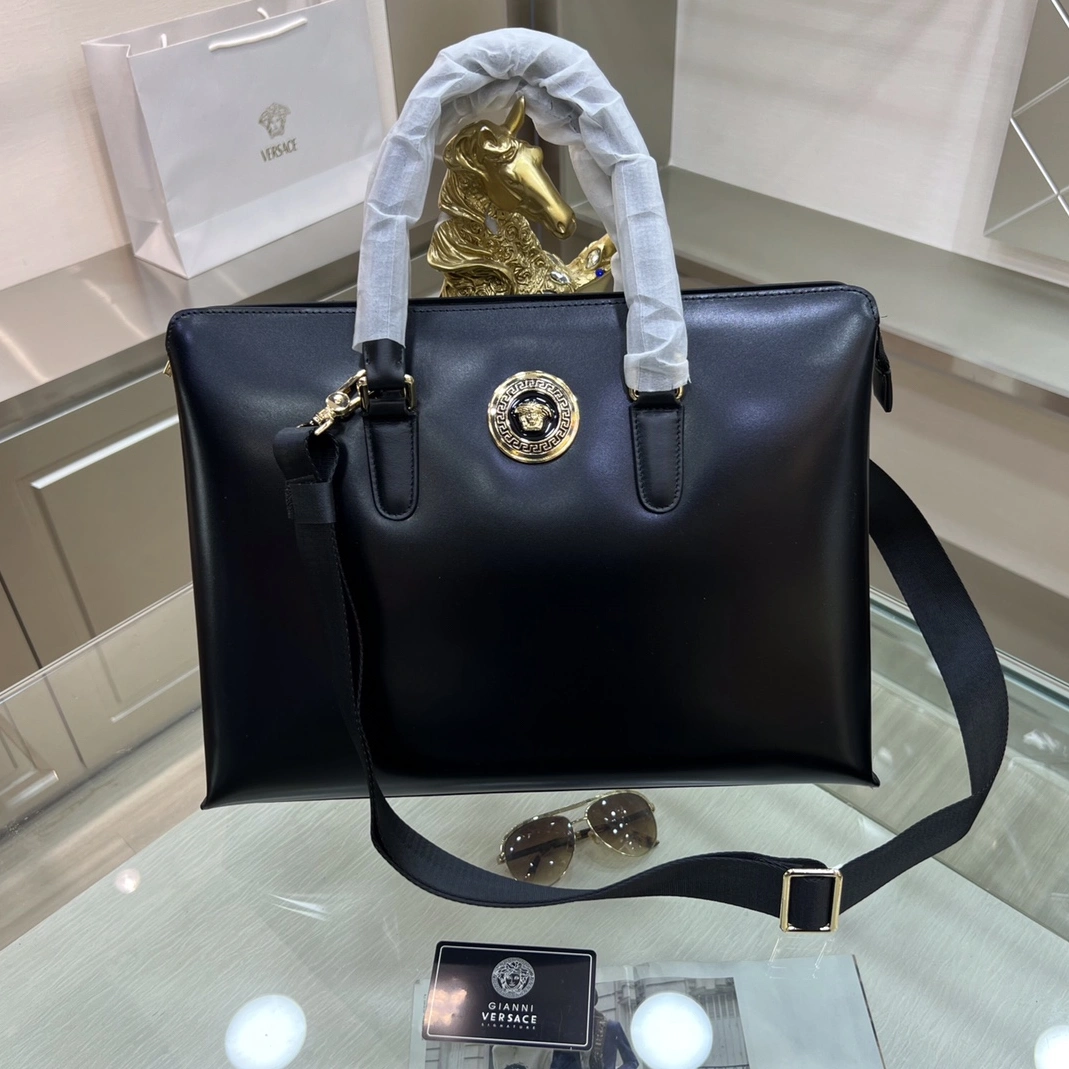 Versace AAA Man Handbags Cozy 2990