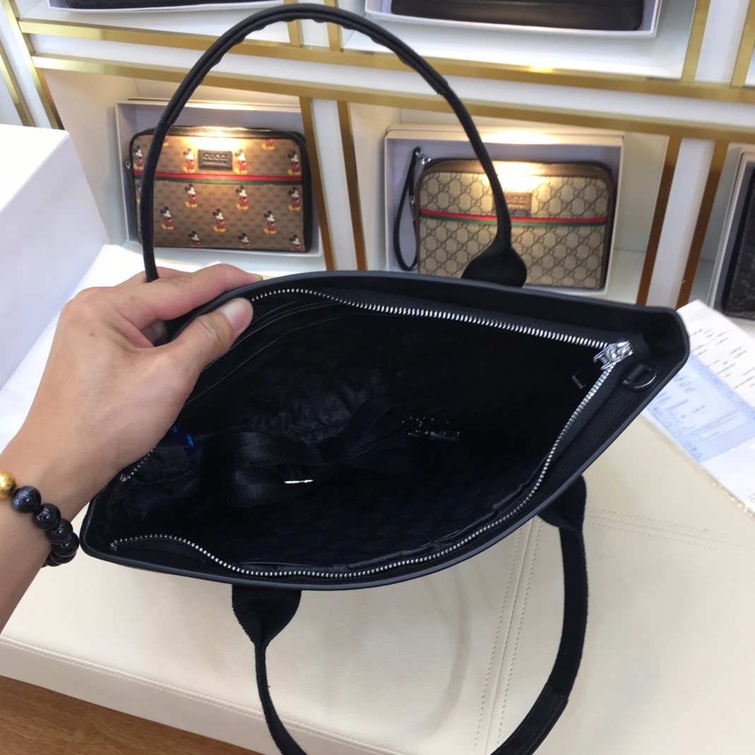 Versace AAA Man Handbags StreetReady 8084