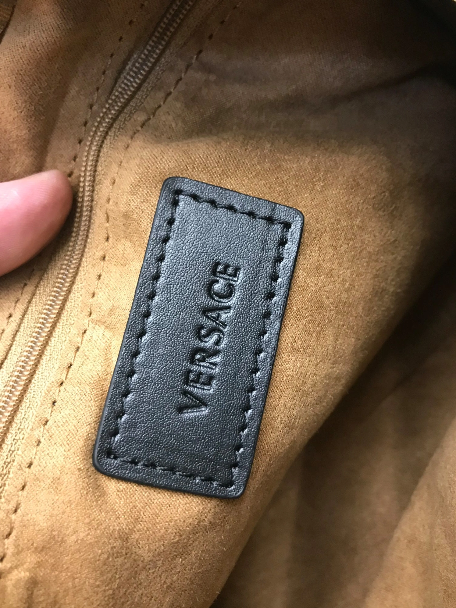 Versace AAA Man Messenger Bags AllSeason 3381