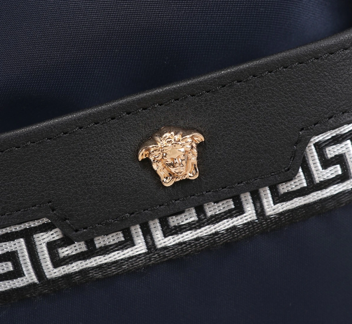 Versace AAA Man Messenger Bags Bold 3948