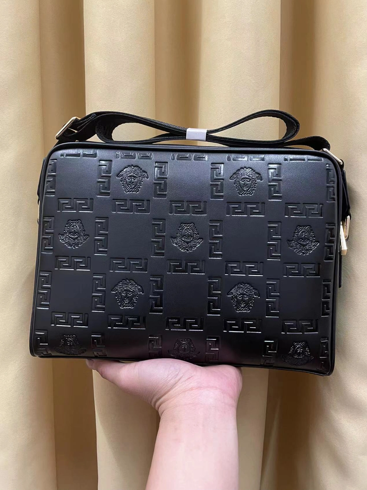 Versace AAA Man Messenger Bags Classic 6327
