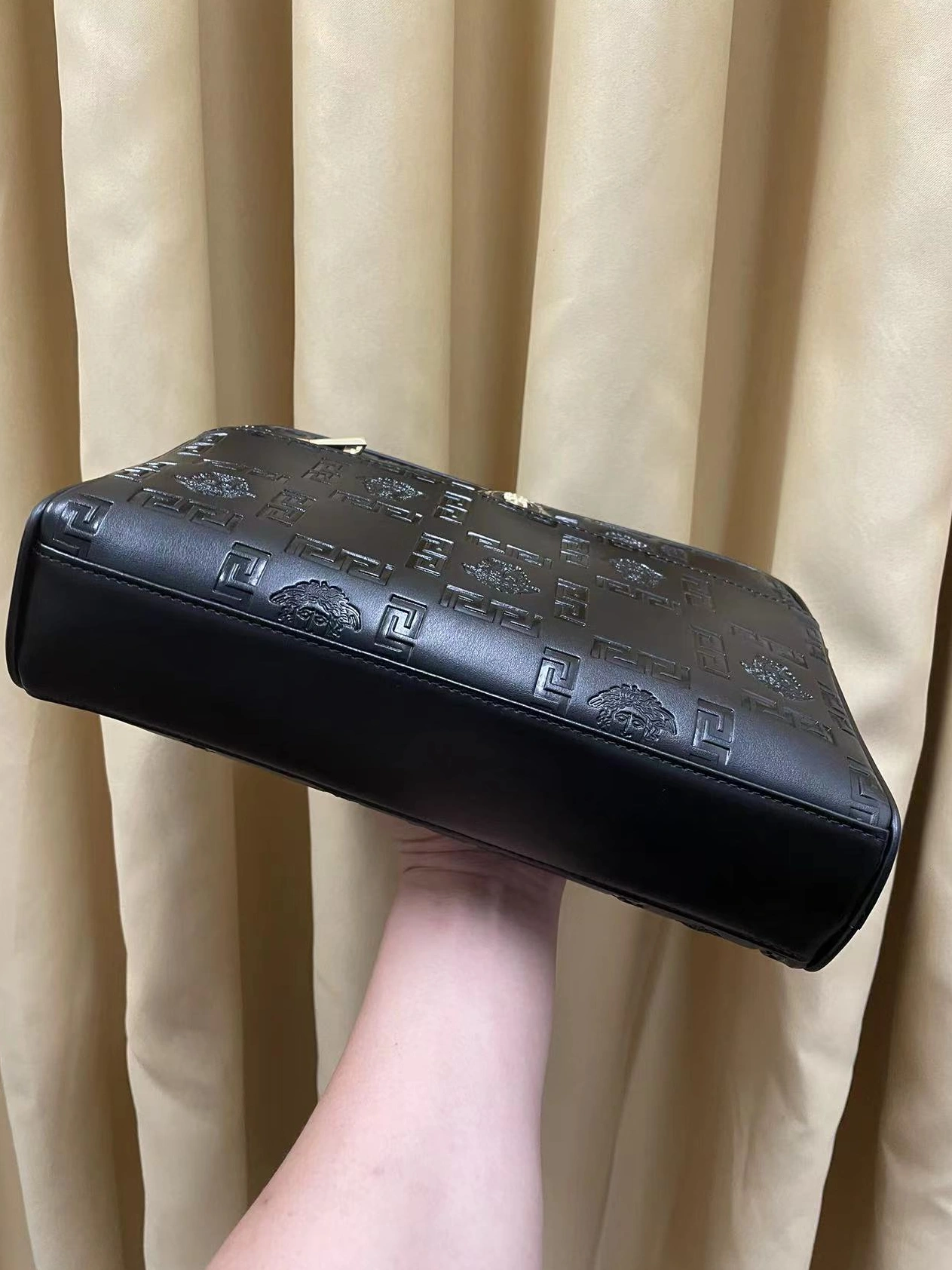 Versace AAA Man Messenger Bags Classic 6327