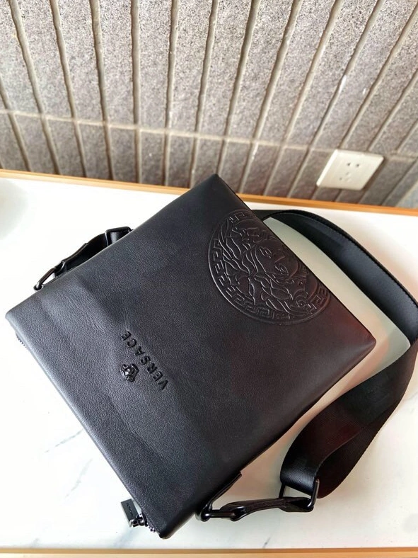 Versace AAA Man Messenger Bags Durable 4561