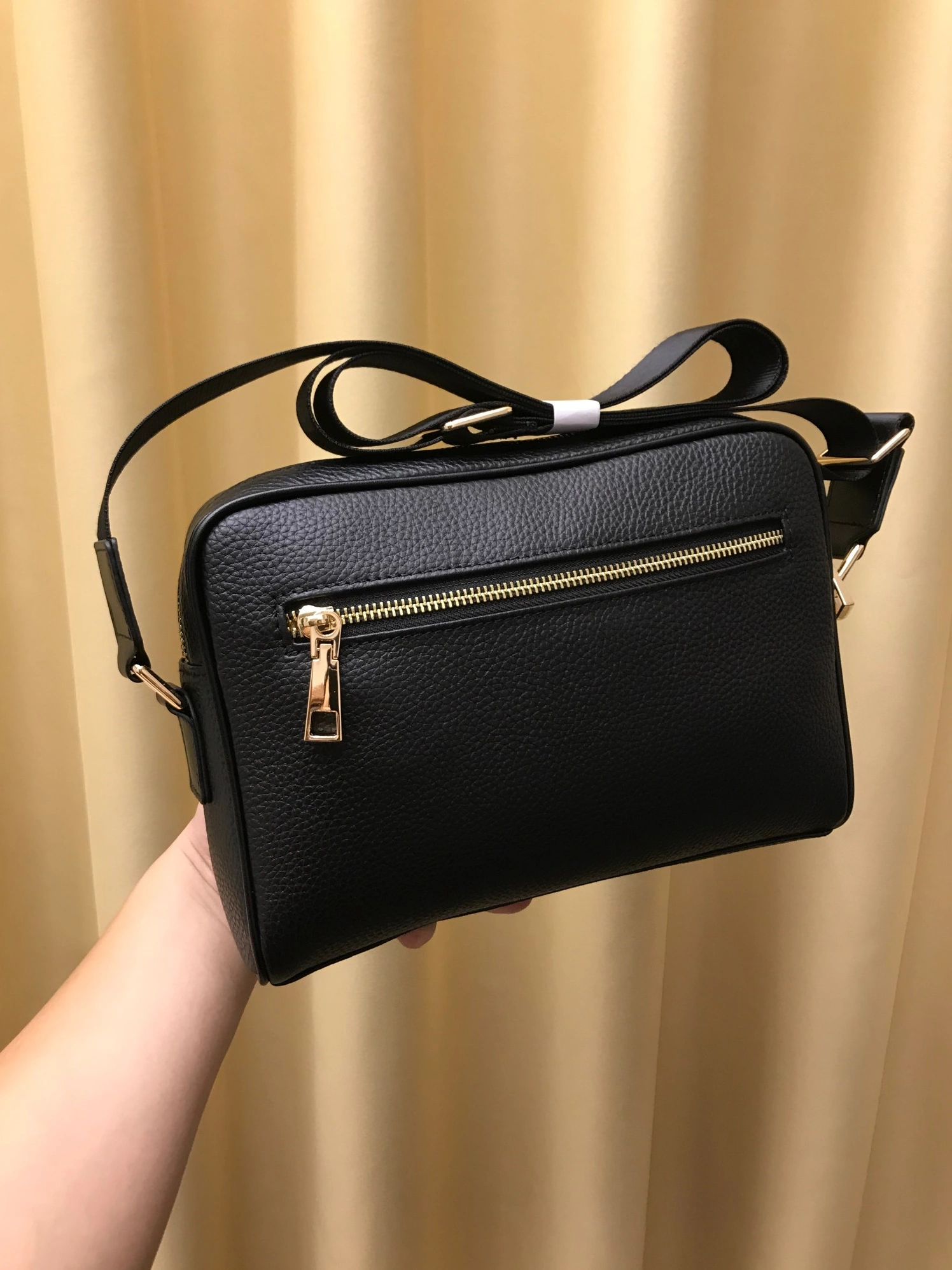 Versace AAA Man Messenger Bags ModernLook 4313