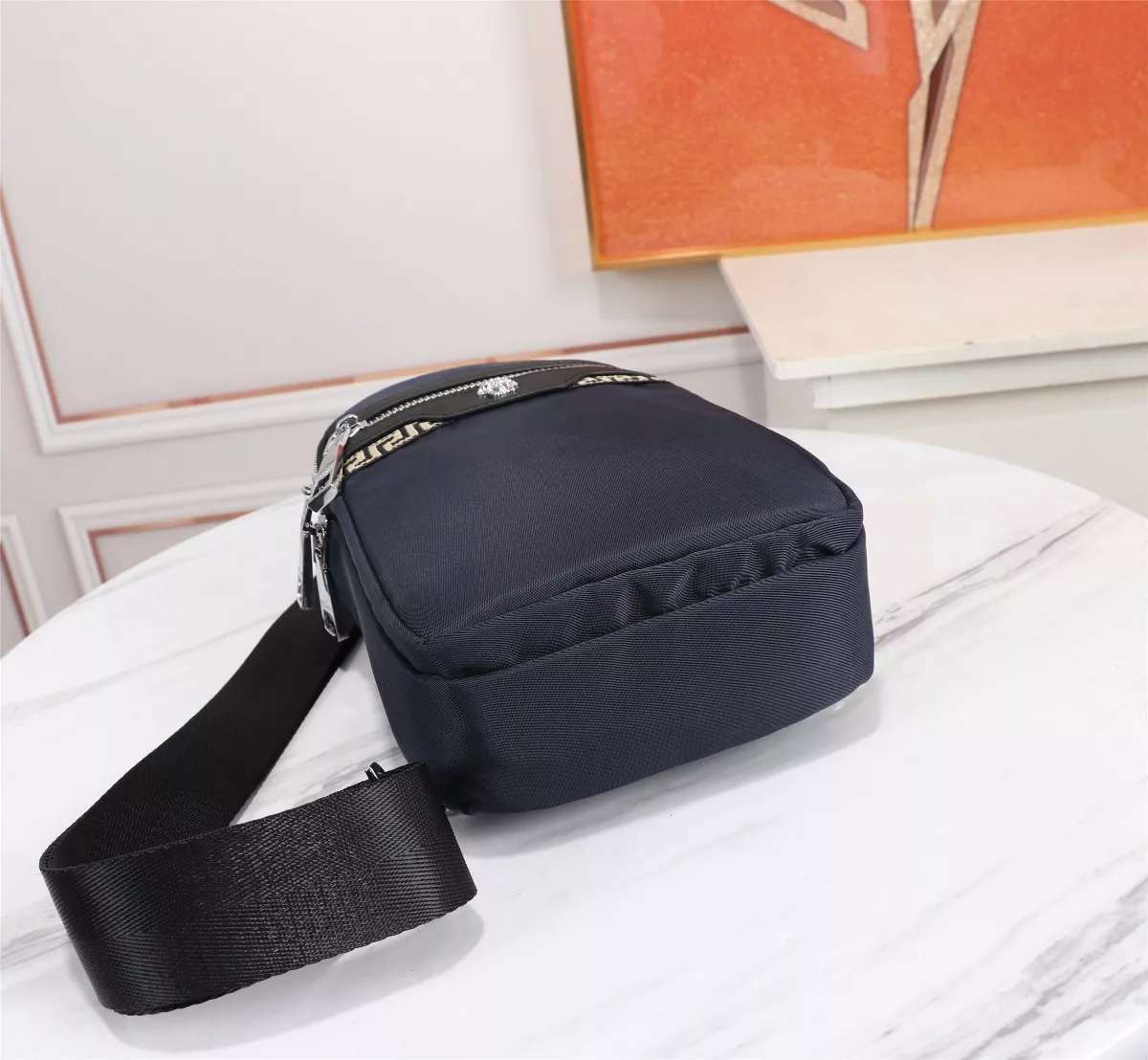 Versace AAA Man Messenger Bags Practical 6937