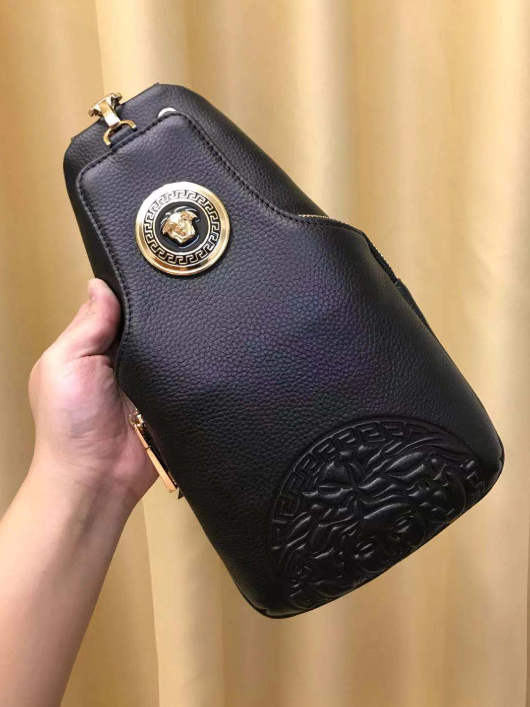Versace AAA Man Messenger Bags Soft 2596