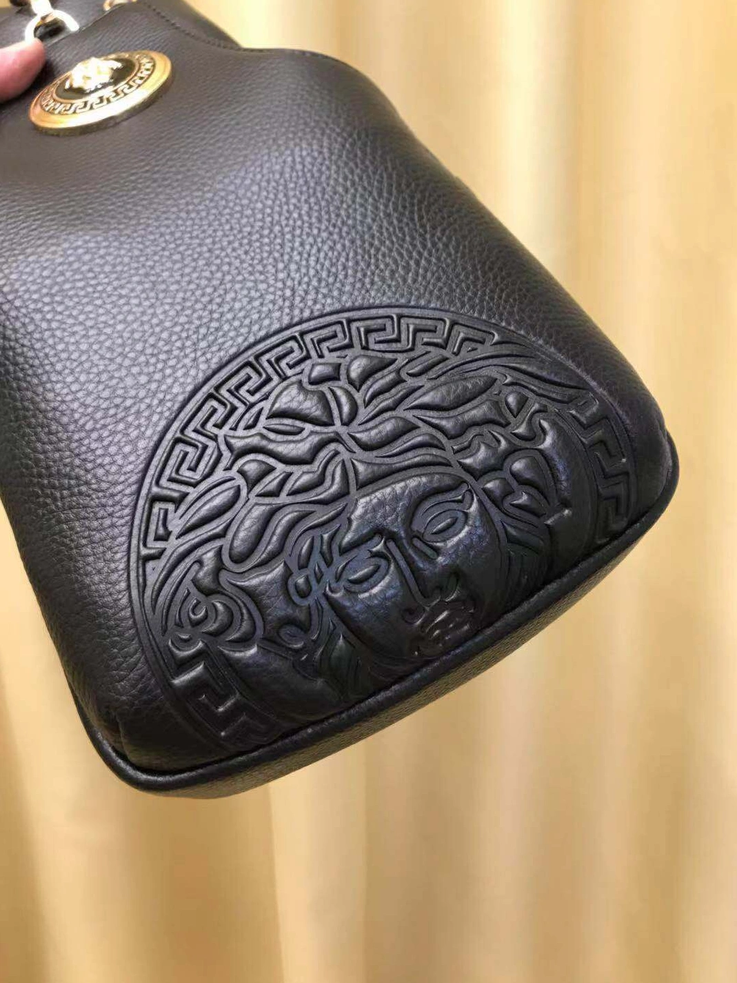 Versace AAA Man Messenger Bags Soft 2596