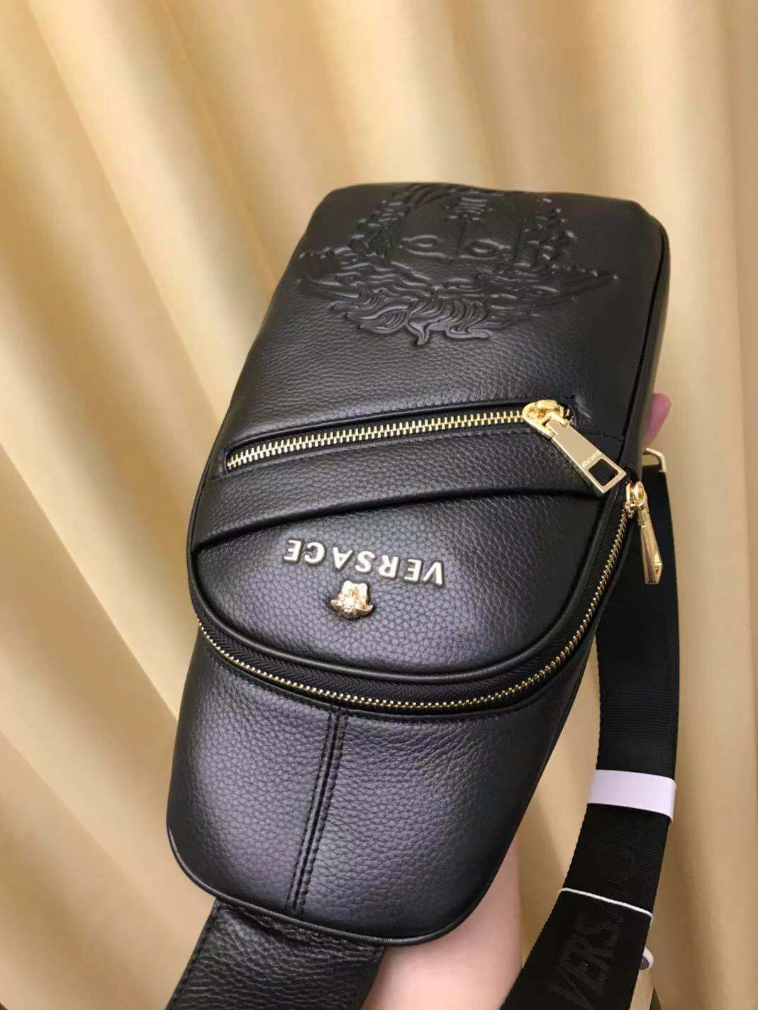Versace AAA Man Messenger Bags StreetReady 2974