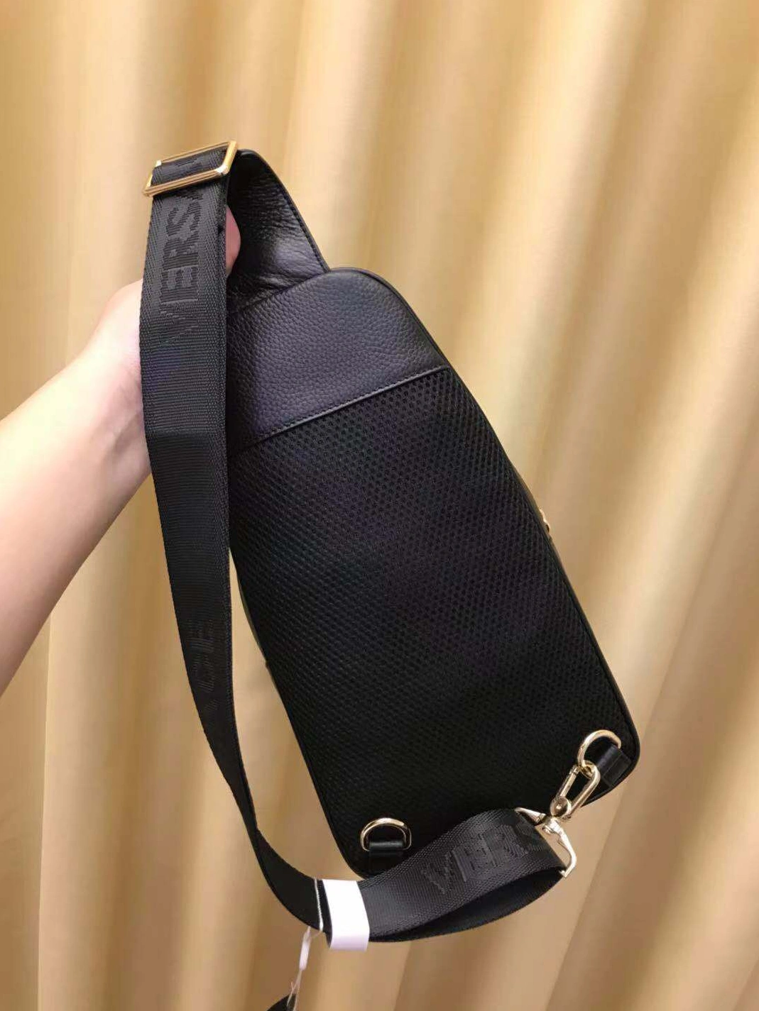 Versace AAA Man Messenger Bags StreetReady 2974