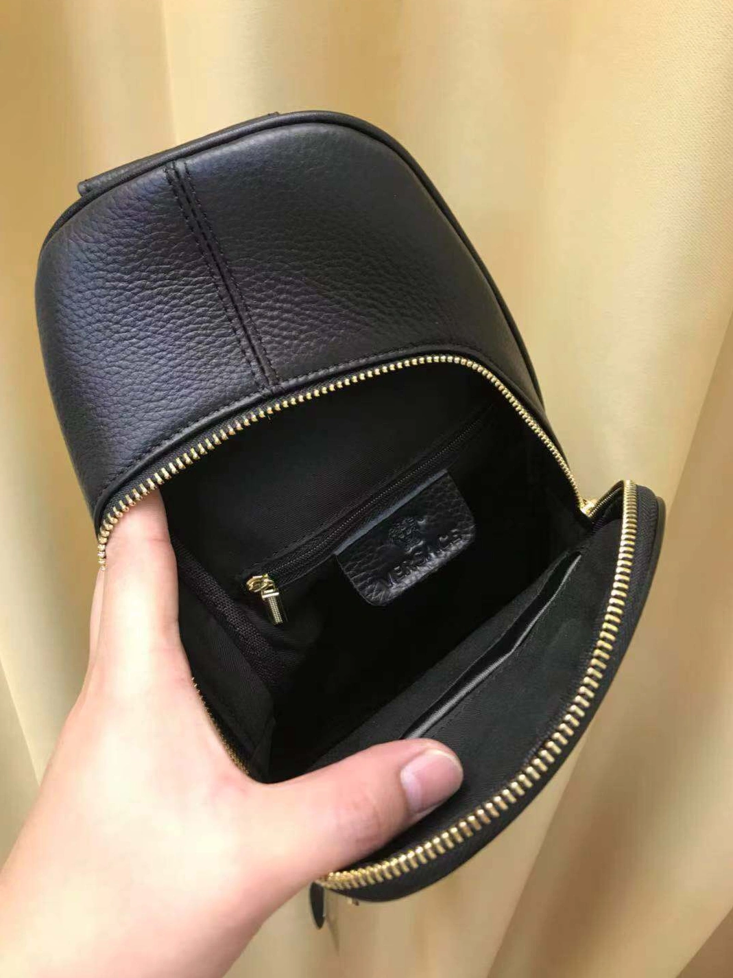 Versace AAA Man Messenger Bags StreetReady 2974