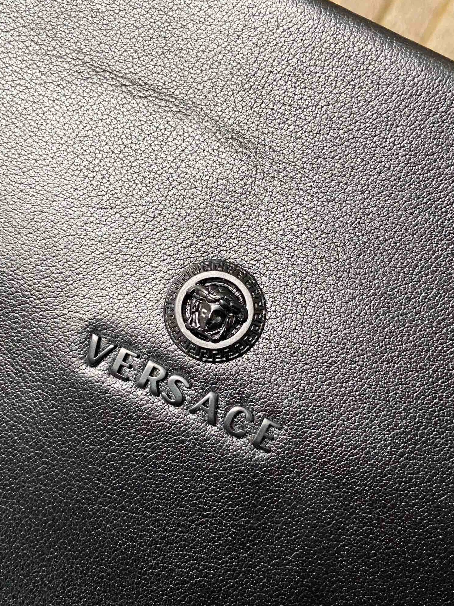 Versace AAA Man Messenger Bags Trendy 9799