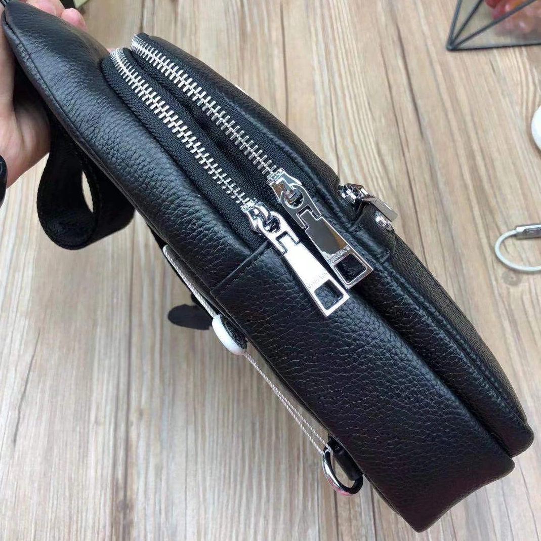 Versace AAA Man Messenger Bags WellDesigned 8155
