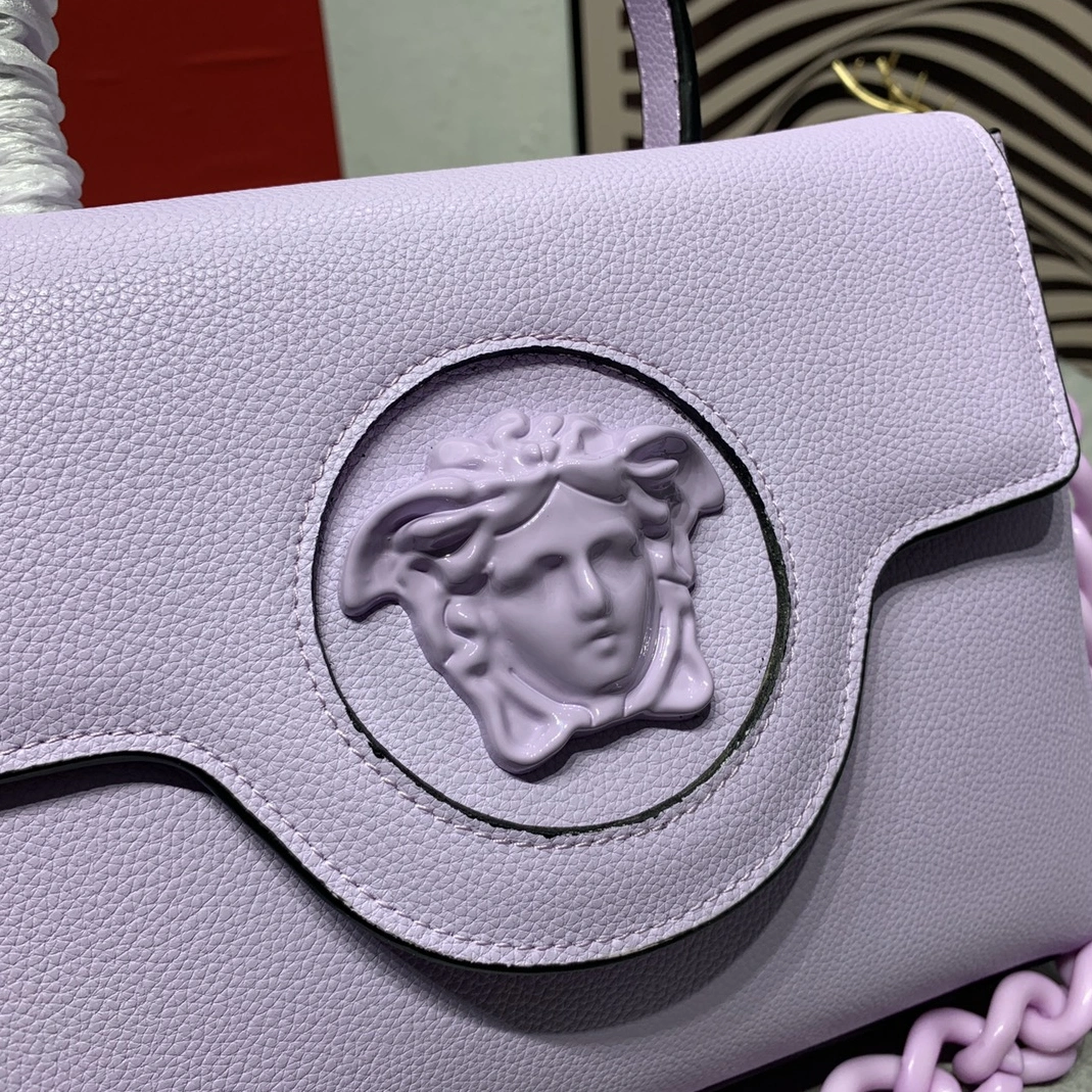 Versace AAA Quality Handbags For Women Stylish 2947