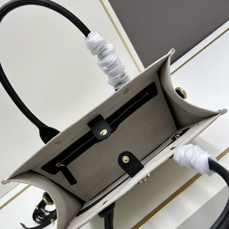 Versace AAA Quality Handbags For Women Stylish 2988