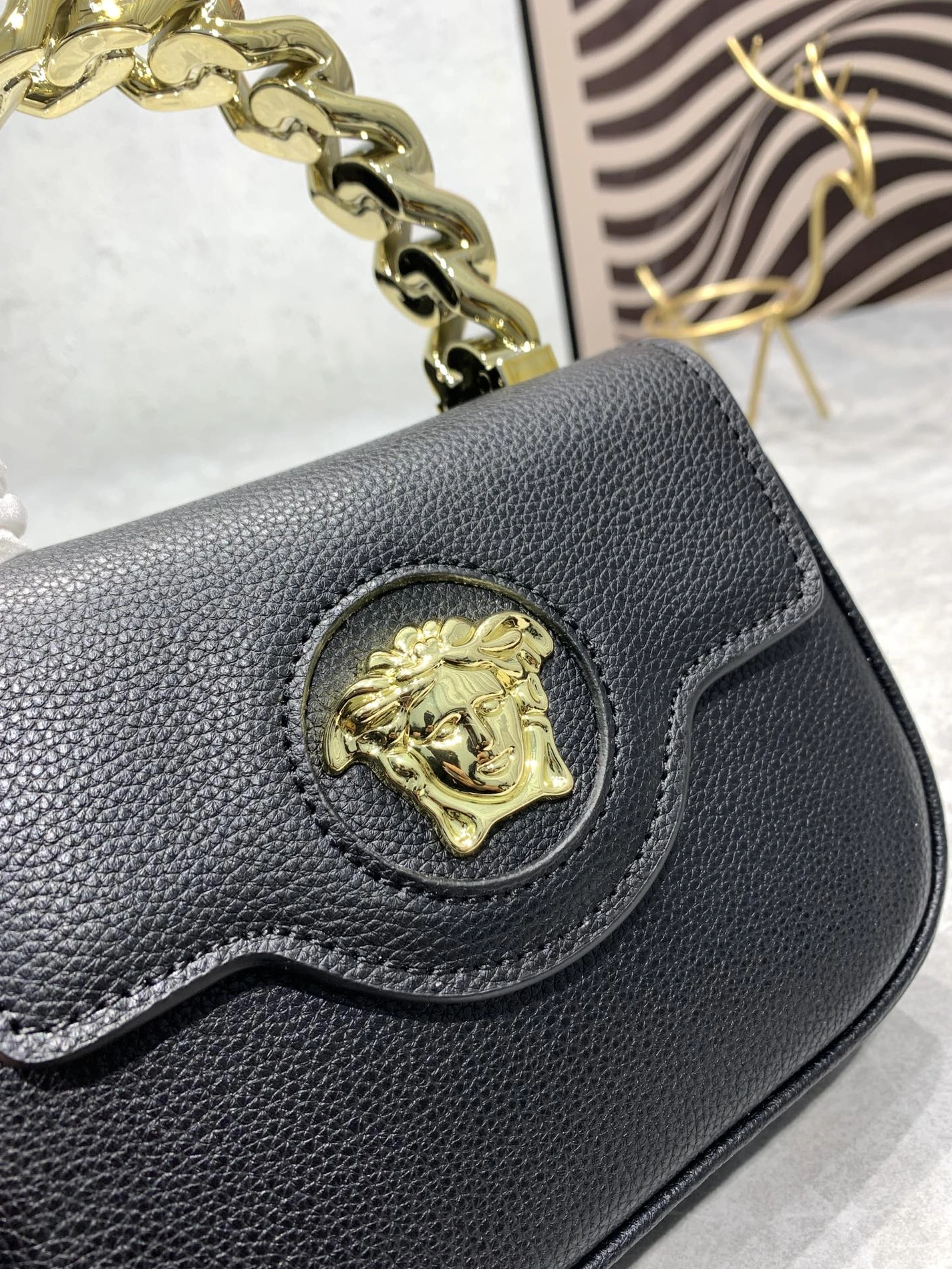 Versace AAA Quality Handbags For Women WellDesigned 5722