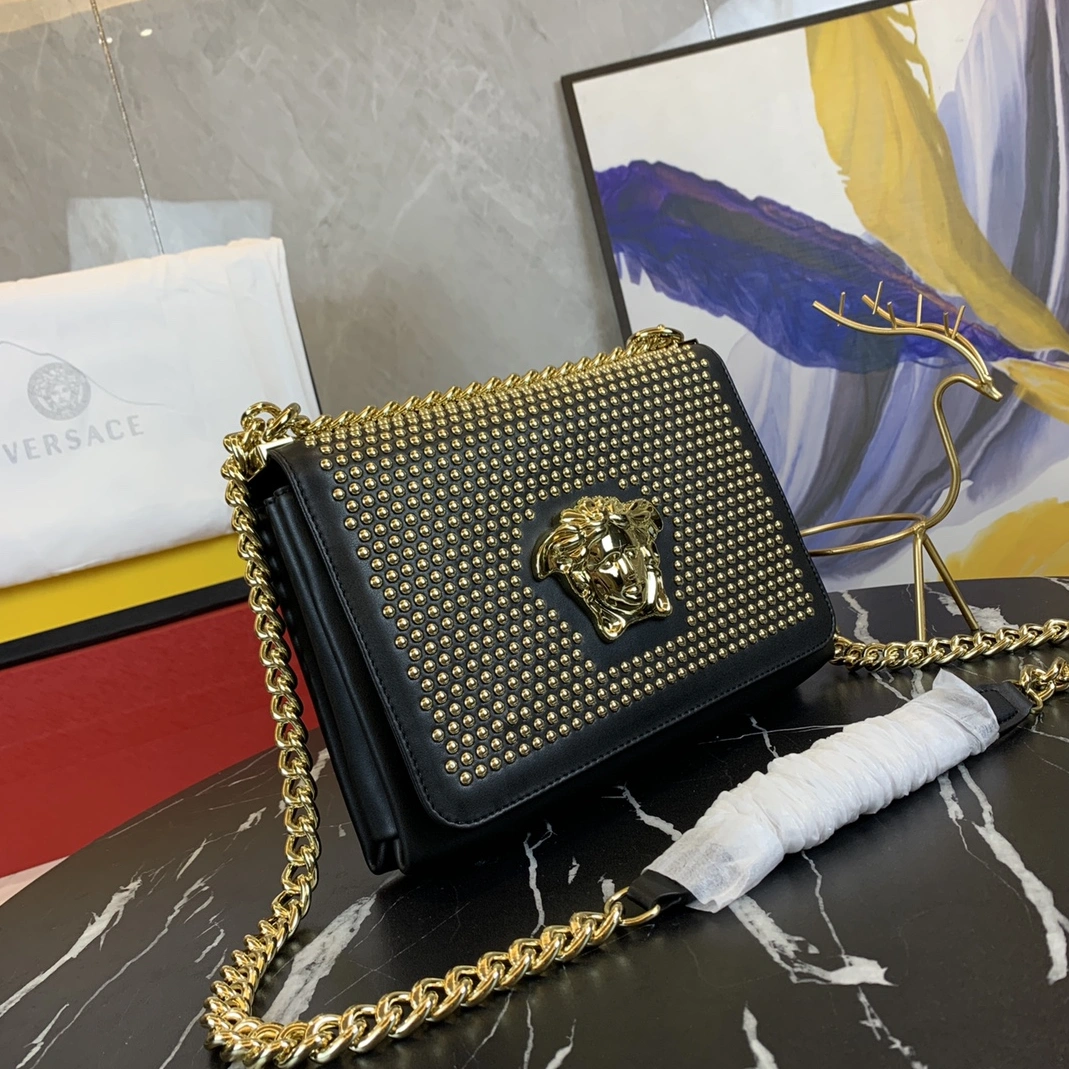 Versace AAA Quality Messenger Bags For Women Durable 7812