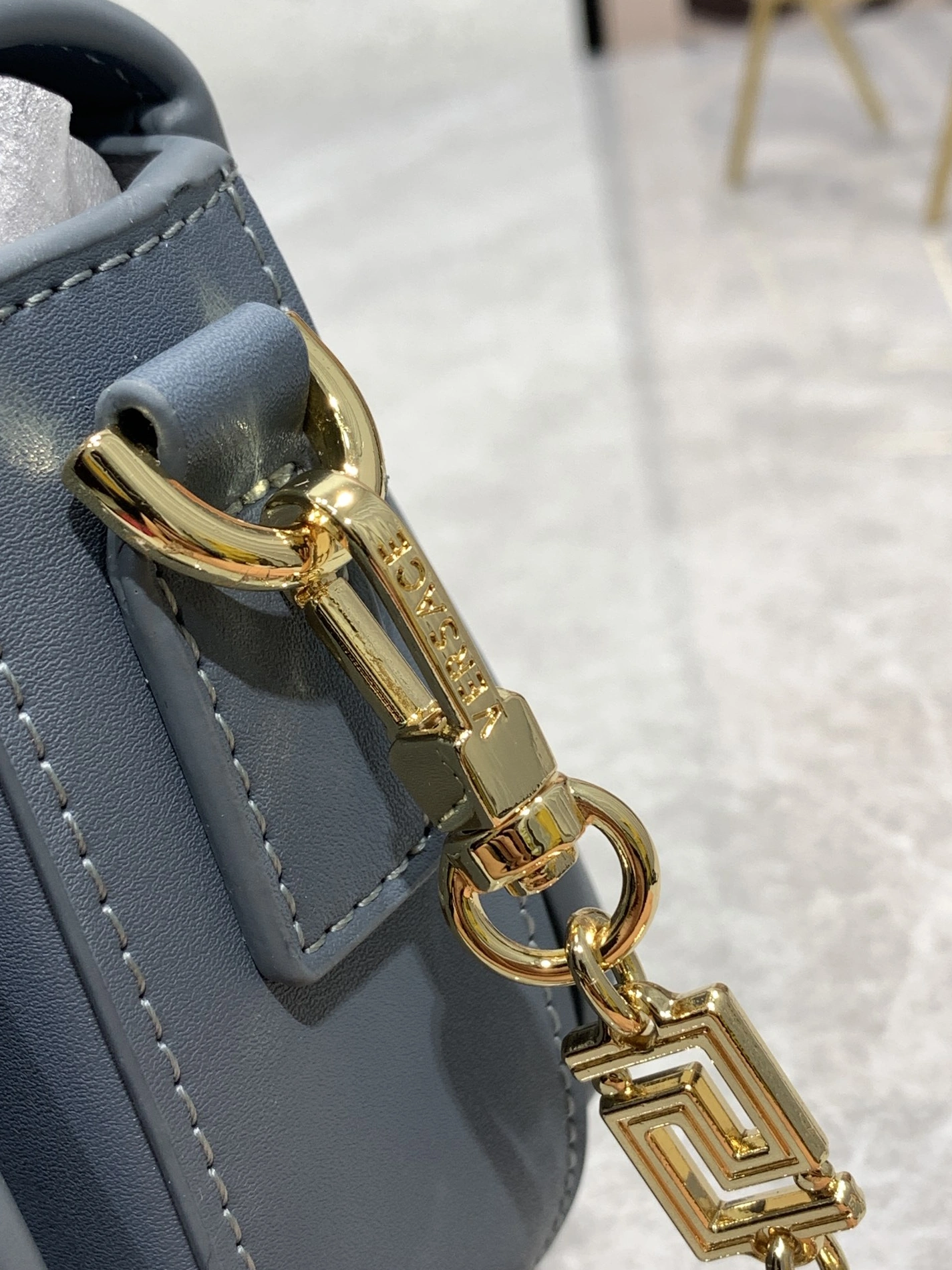 Versace AAA Quality Messenger Bags For Women Efficient 4098