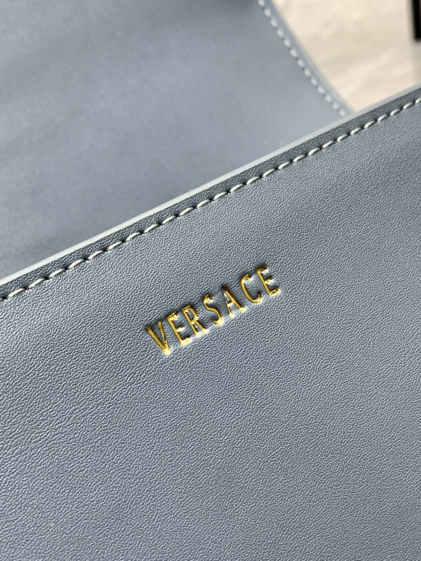 Versace AAA Quality Messenger Bags For Women Efficient 4098