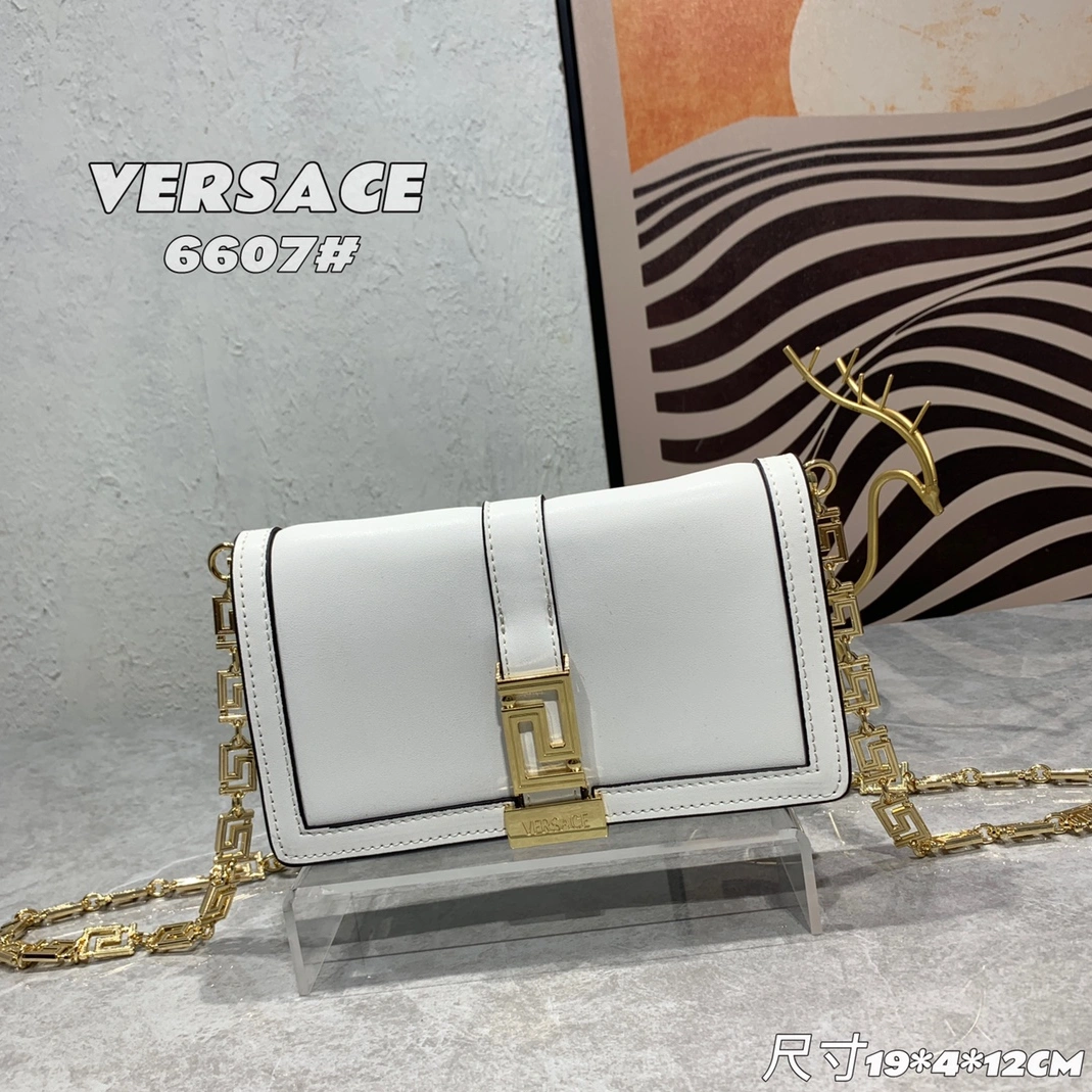 Versace AAA Quality Messenger Bags For Women Flexible 6542