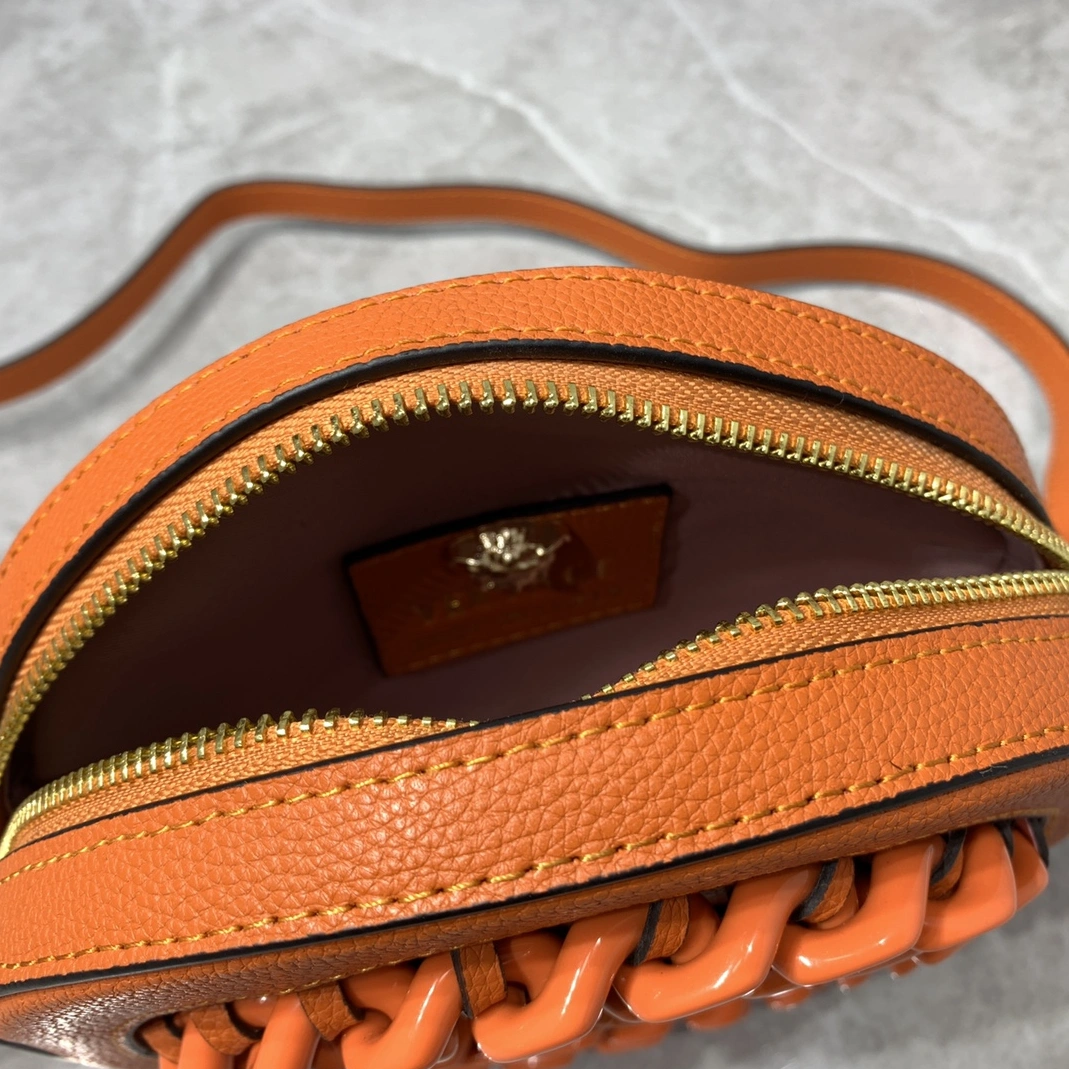 Versace AAA Quality Messenger Bags For Women Practical 8636