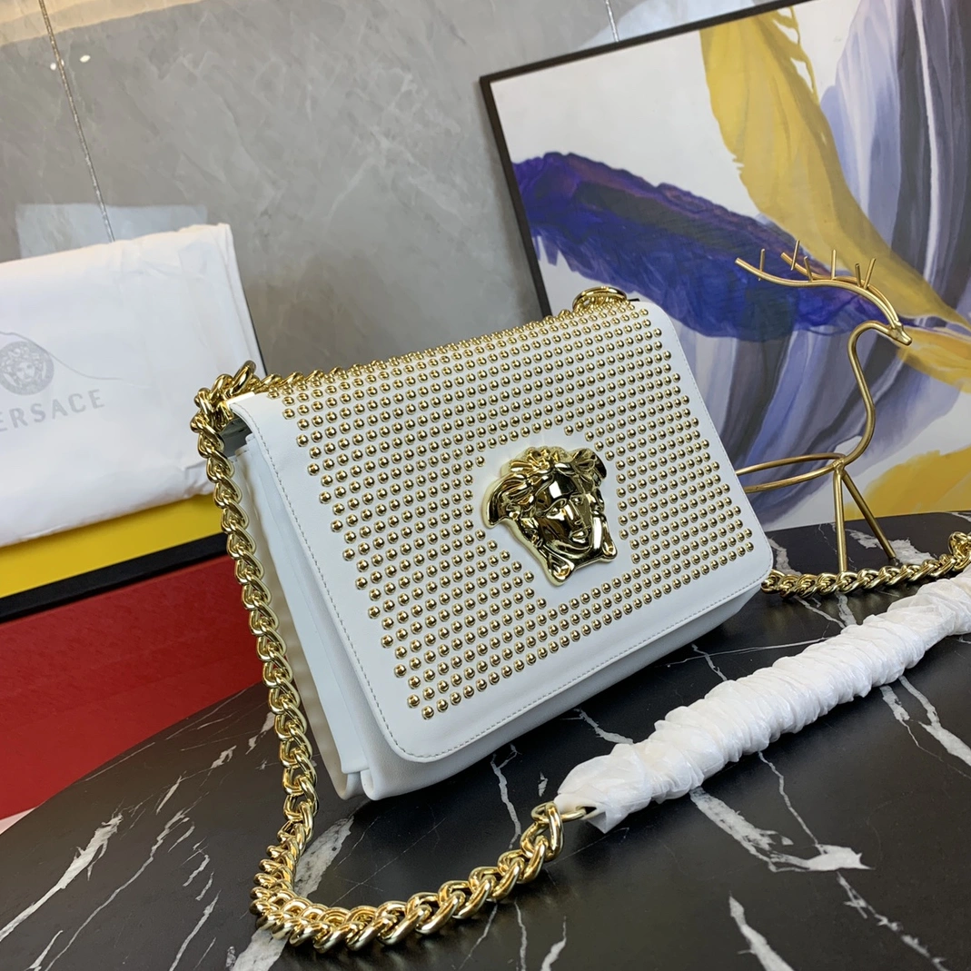 Versace AAA Quality Messenger Bags For Women Refined 2285