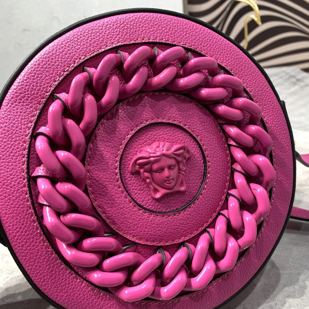 Versace AAA Quality Messenger Bags For Women Reliable 7222