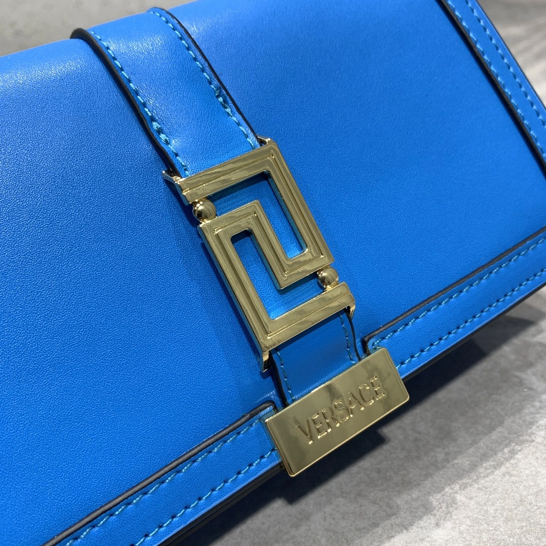 Versace AAA Quality Messenger Bags For Women Soft 6448