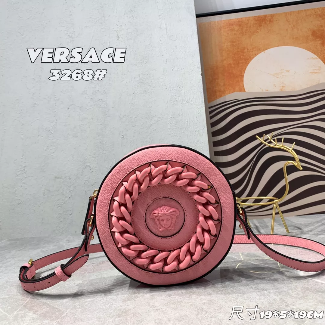 Versace AAA Quality Messenger Bags For Women Trendsetting 2036