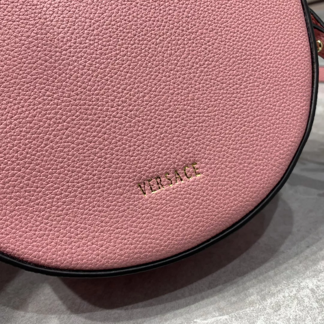 Versace AAA Quality Messenger Bags For Women Trendsetting 2036