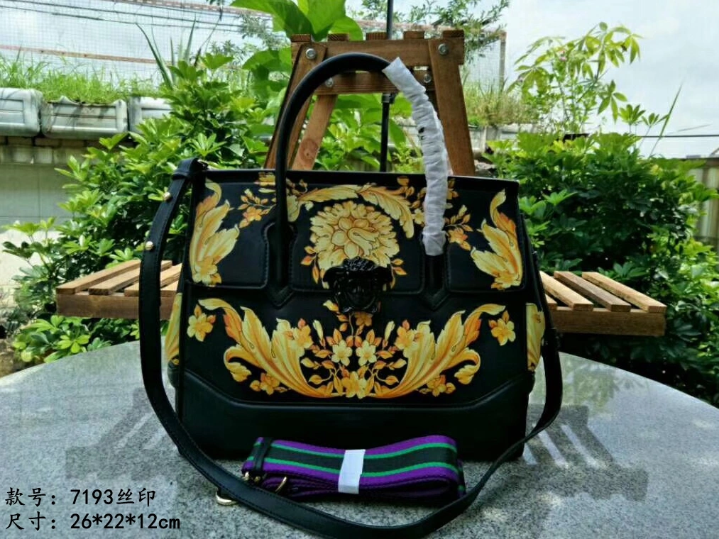 Versace AAA Quality Messenger Bags Vibrant 2674