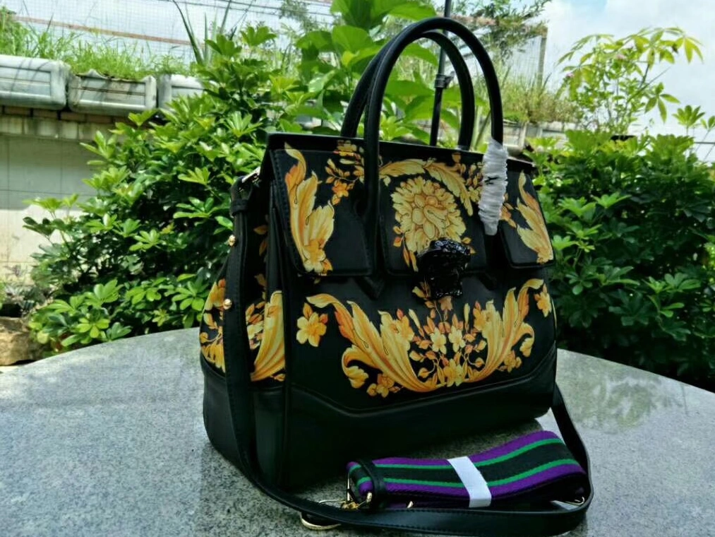 Versace AAA Quality Messenger Bags Vibrant 2674