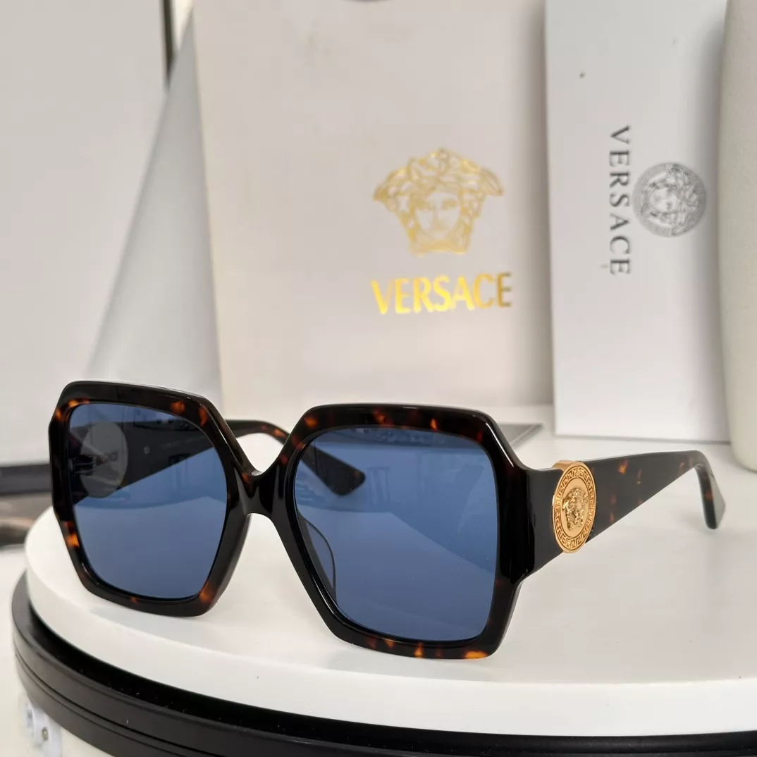 Versace AAA Quality Sunglasses BestValue 1301