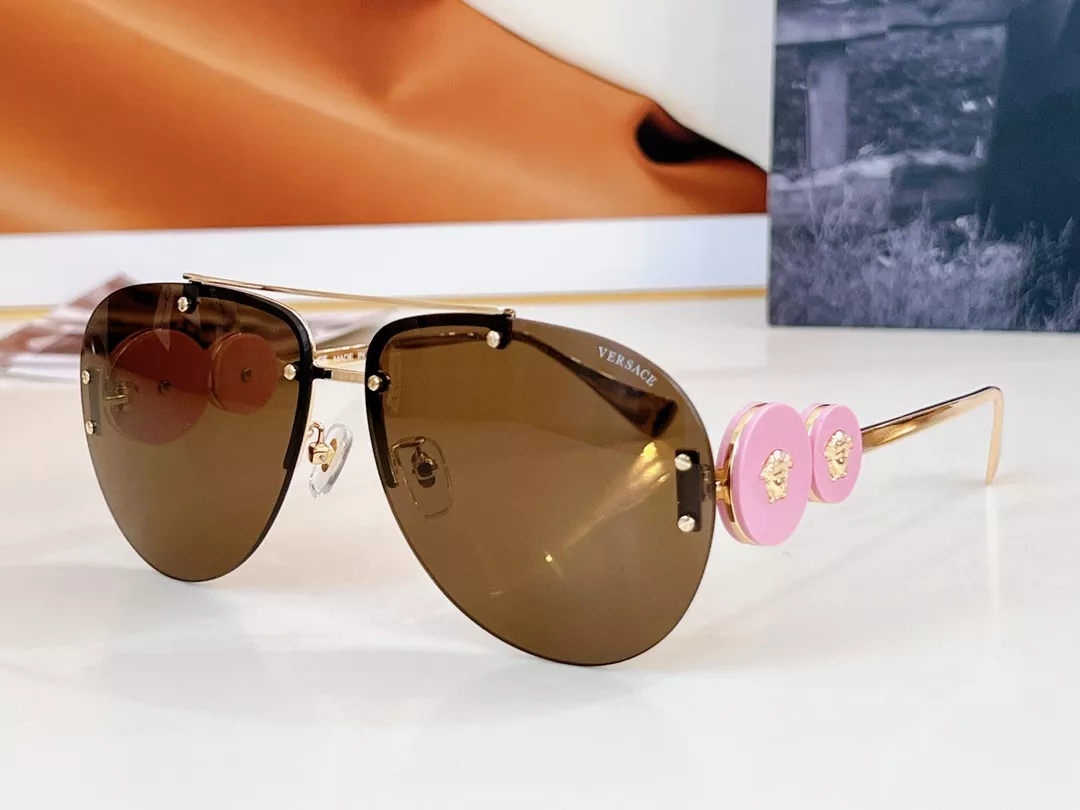 Versace AAA Quality Sunglasses Cozy 7838