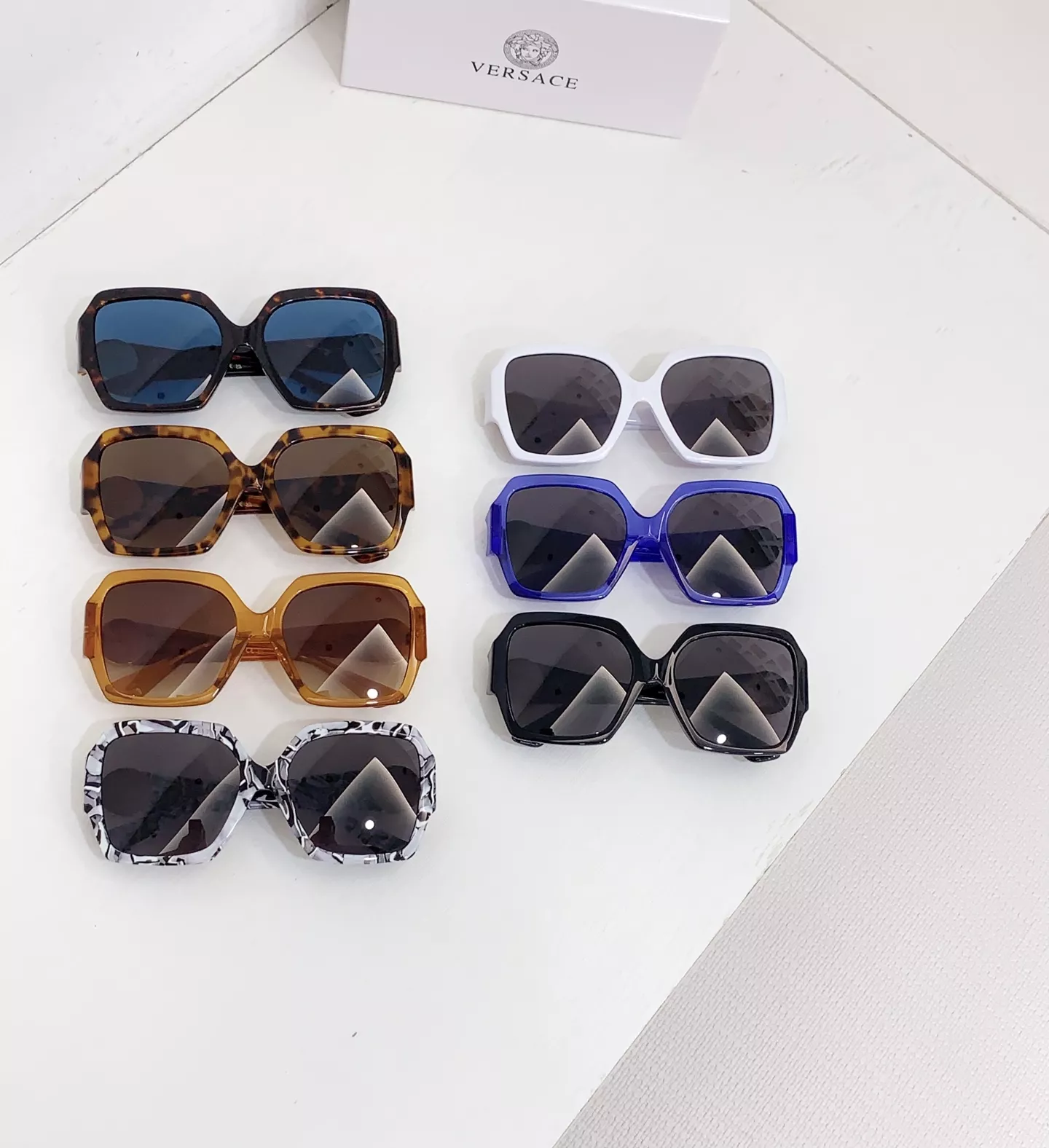 Versace AAA Quality Sunglasses Durable 8360
