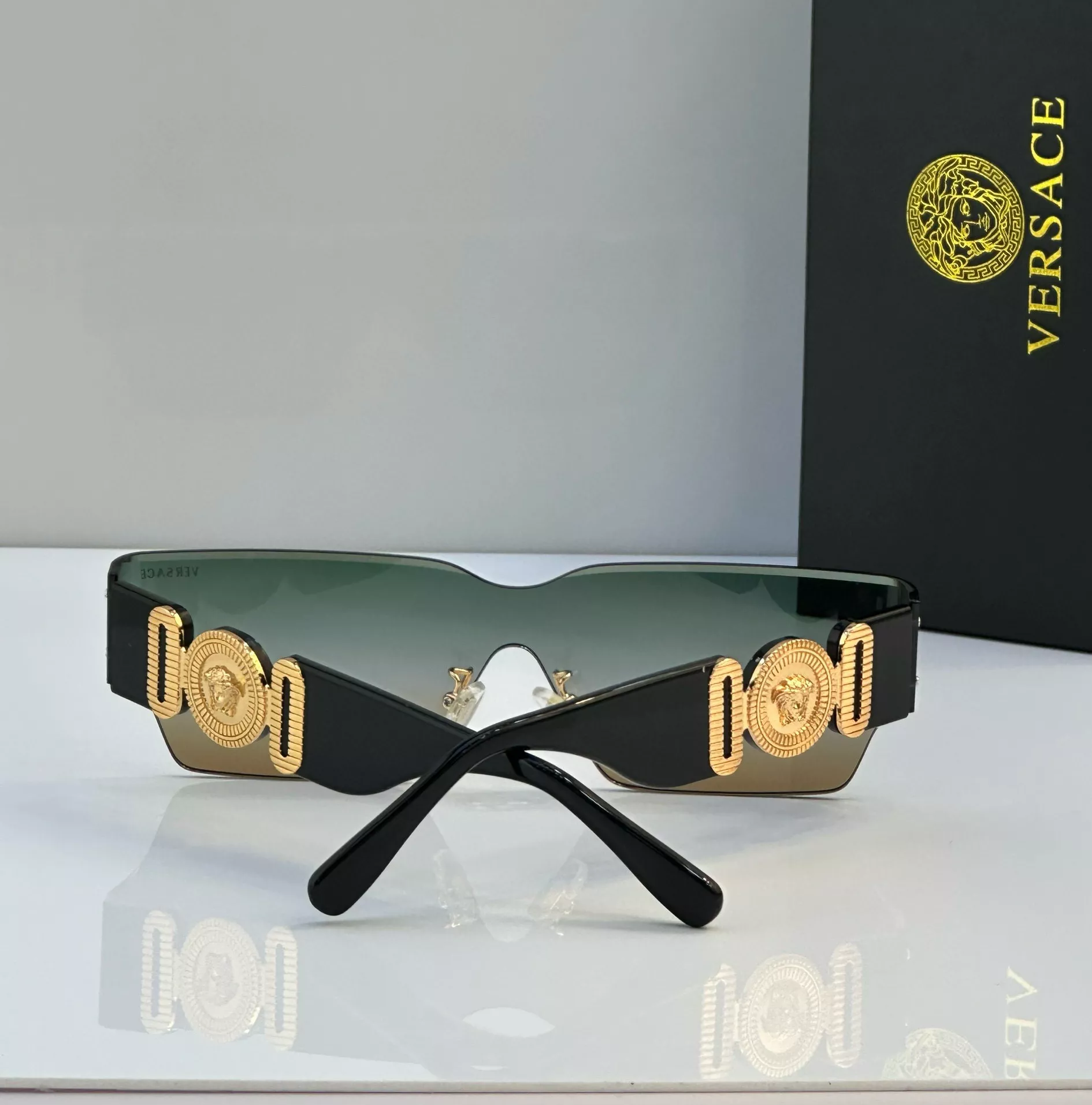 Versace AAA Quality Sunglasses EasyMatch 5560