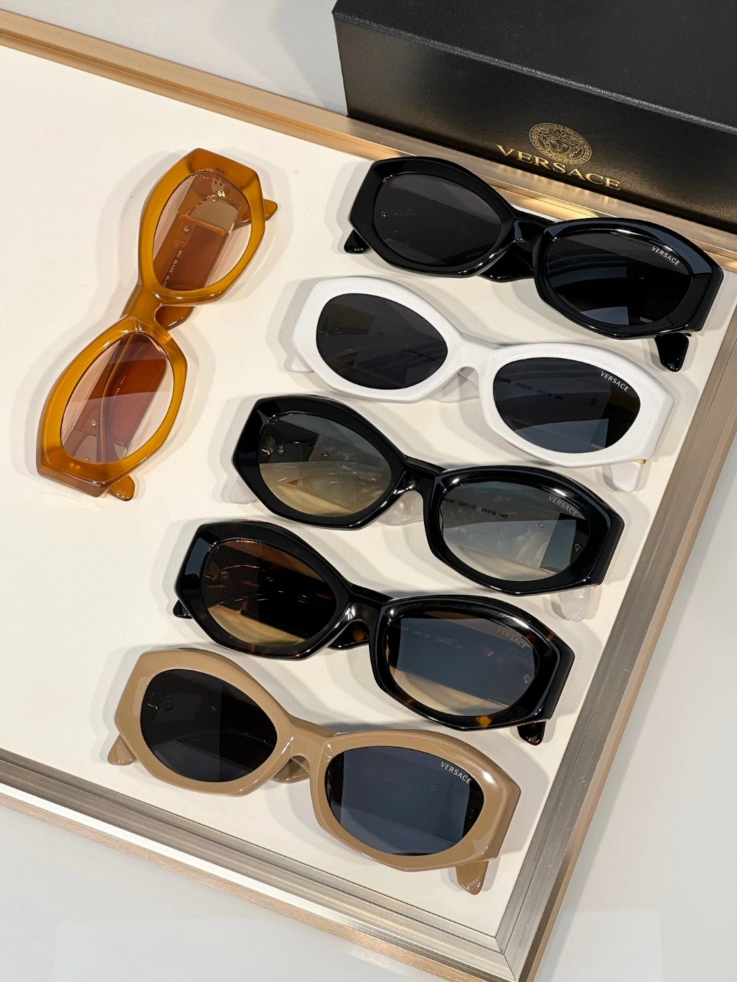 Versace AAA Quality Sunglasses Minimalist 712