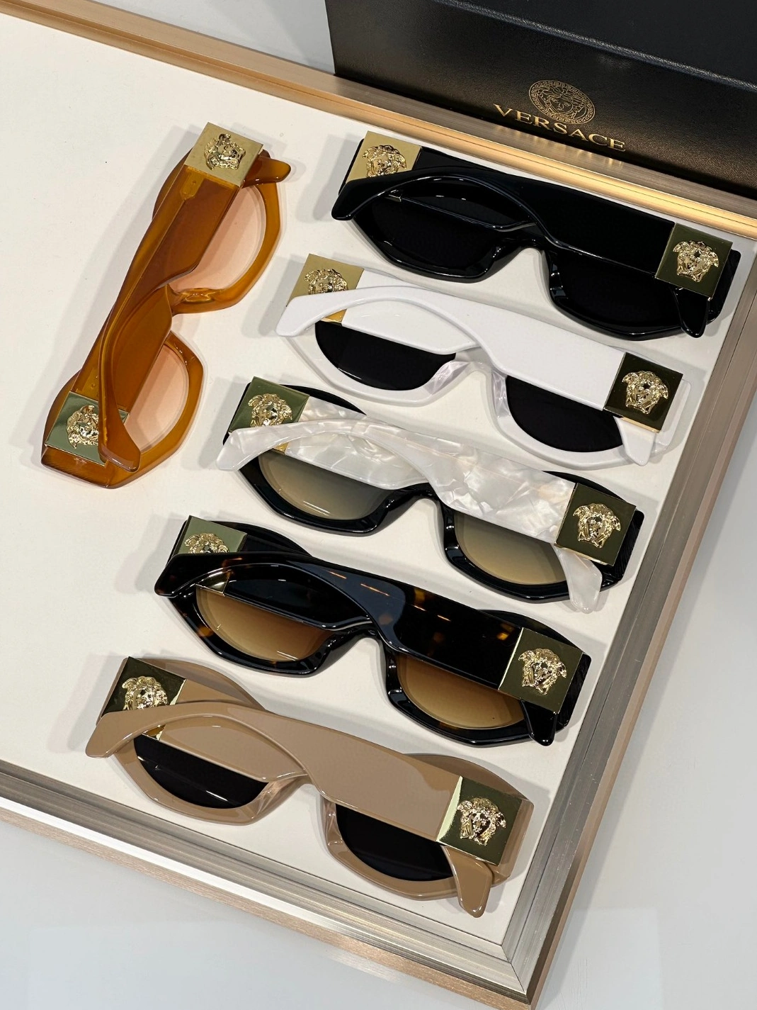 Versace AAA Quality Sunglasses Minimalist 712