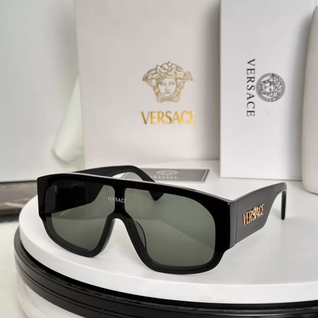 Versace AAA Quality Sunglasses Reliable 780