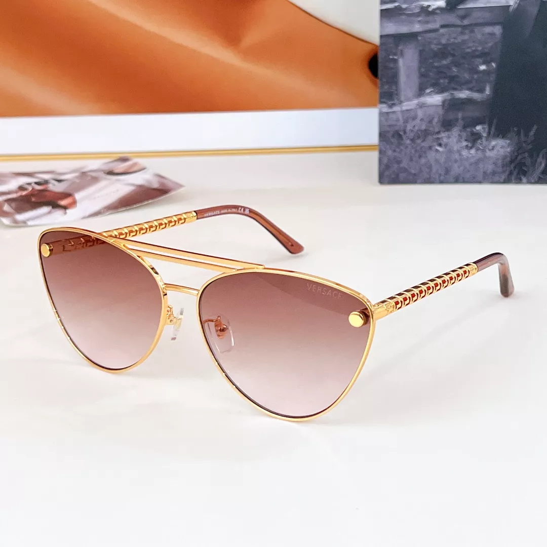 Versace AAA Quality Sunglasses Resilient 8522