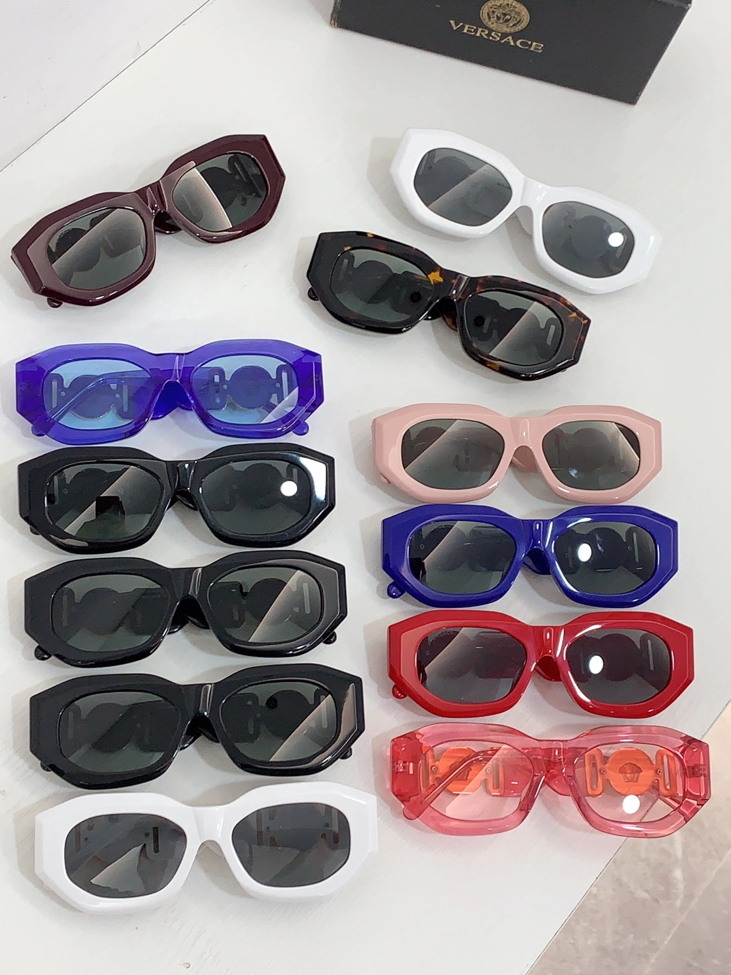Versace AAA Quality Sunglasses Sleek 3284