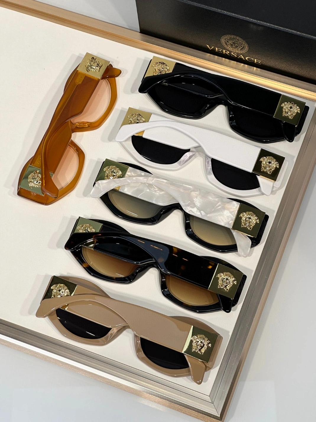 Versace AAA Quality Sunglasses StreetReady 196