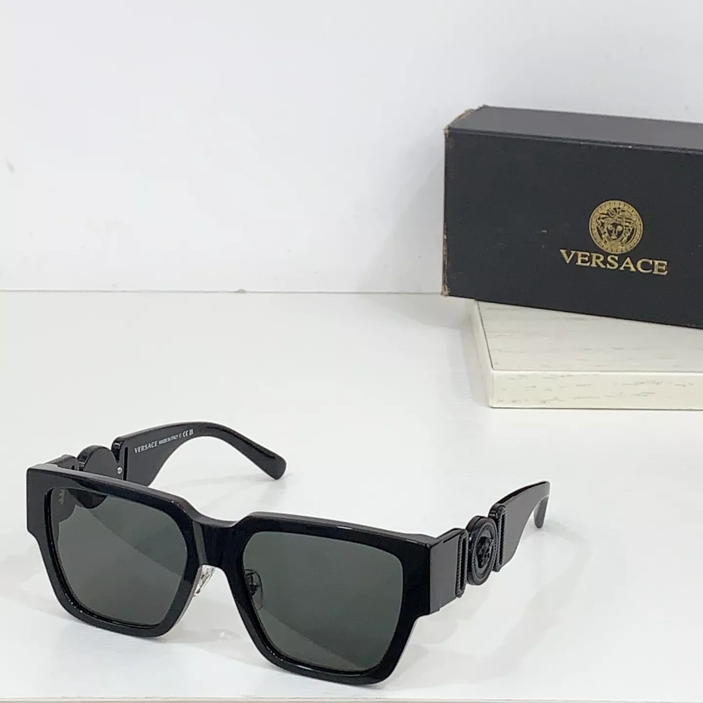 Versace AAA Quality Sunglasses Stylish 2602