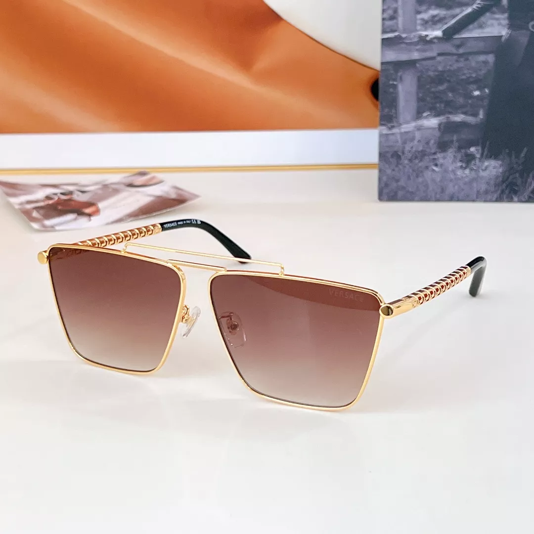 Versace AAA Quality Sunglasses Timeless 4401