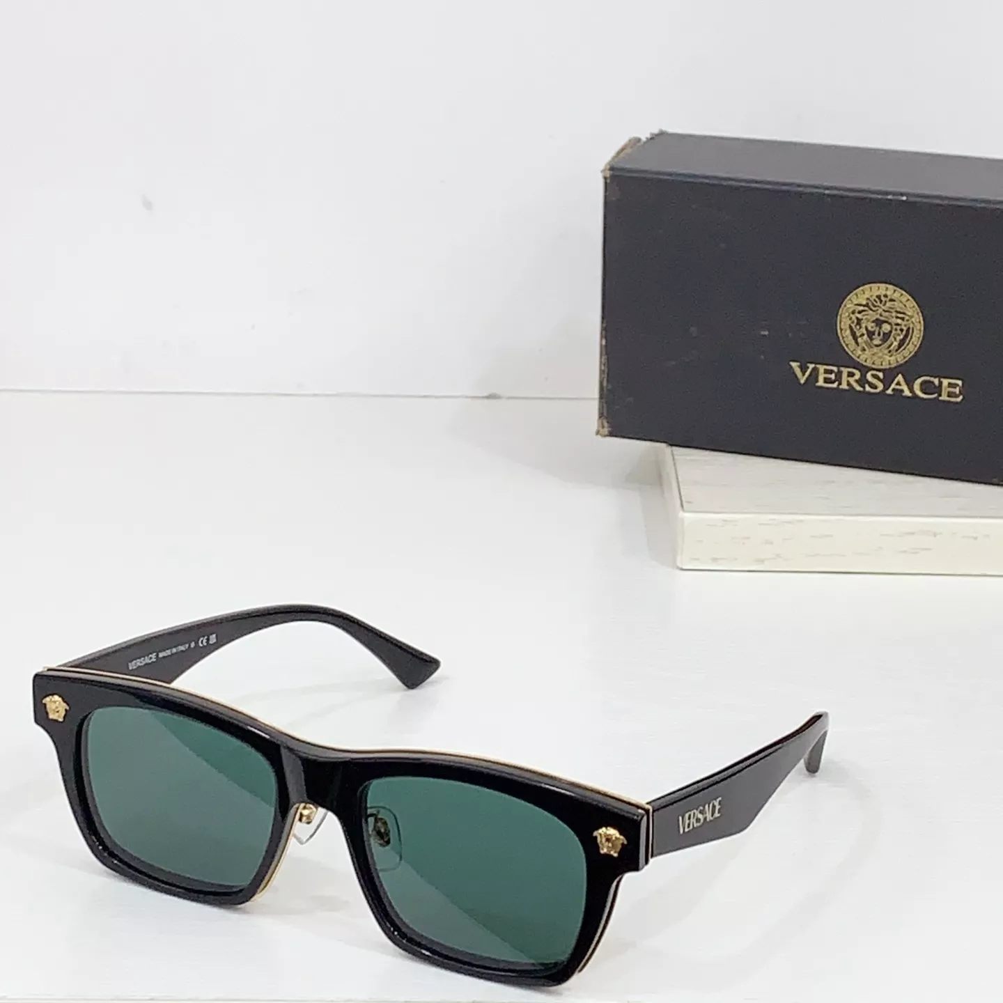 Versace AAA Quality Sunglasses UrbanStyle 8296