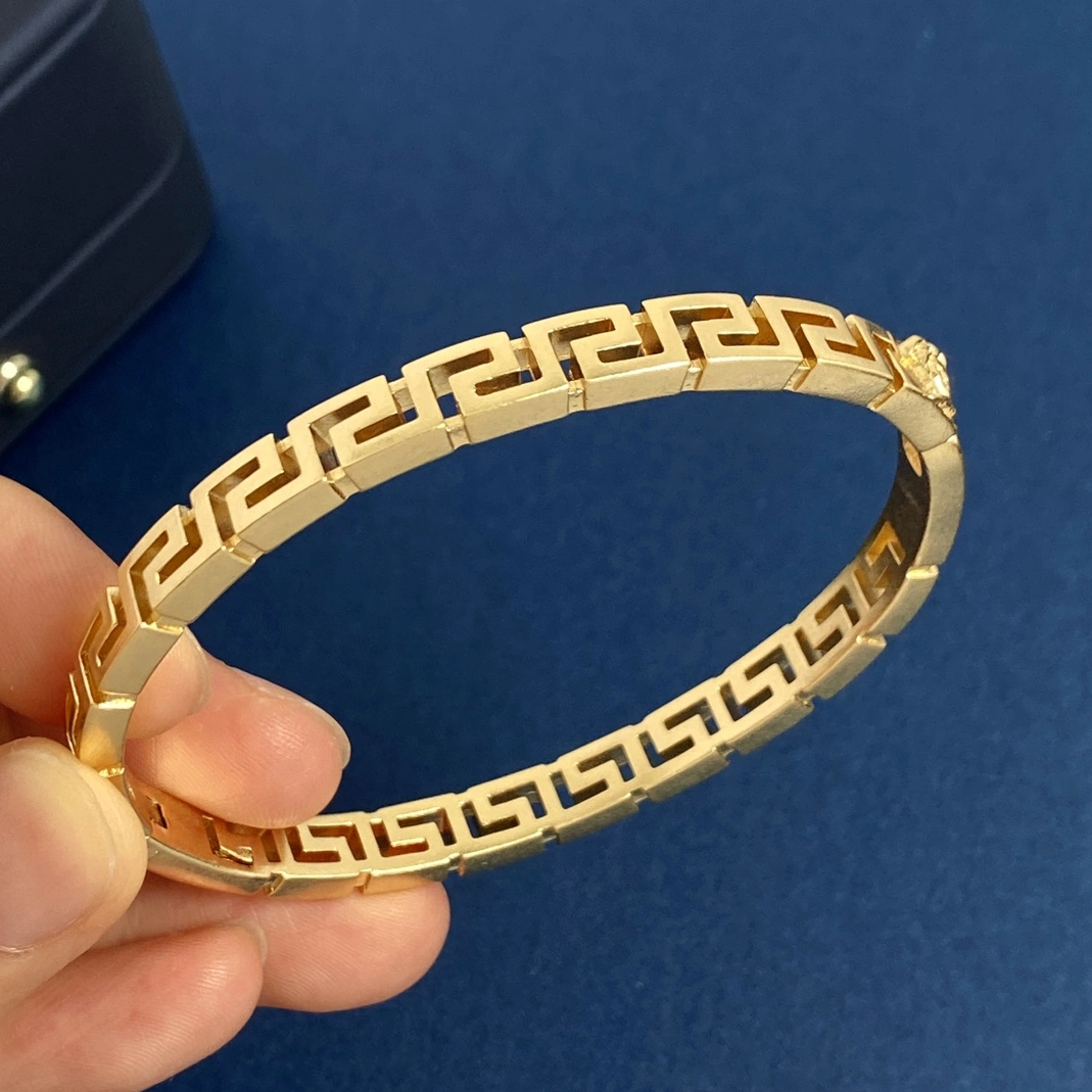 Versace Bracelets Fashionable 238