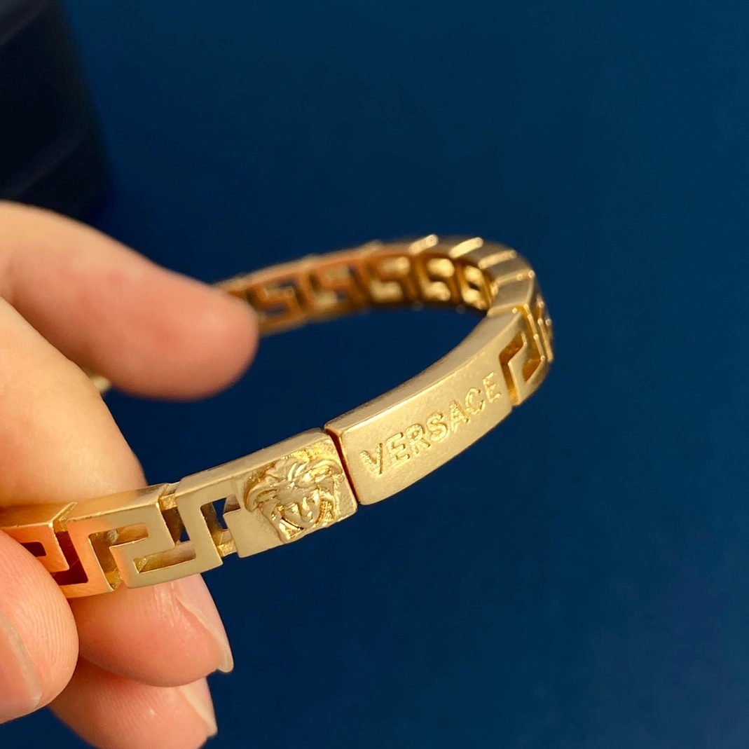 Versace Bracelets Fashionable 238