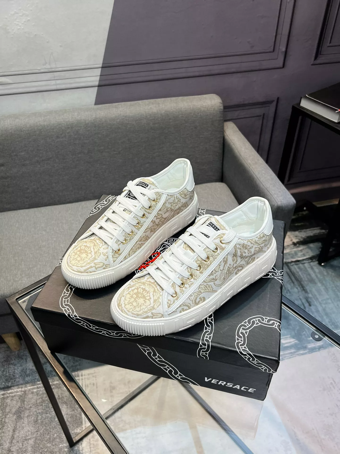 Versace Casual Shoes For Men Classic 9075